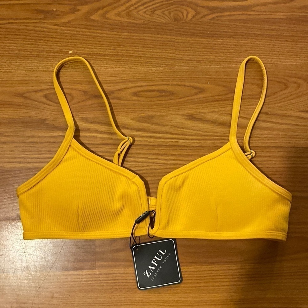 Zaful Bikini Top size 6 (BY)